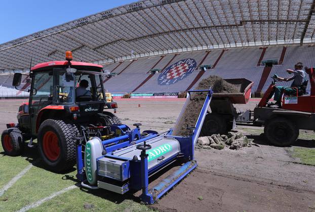 Split: Izmjena travnjaka na stadionu Poljud