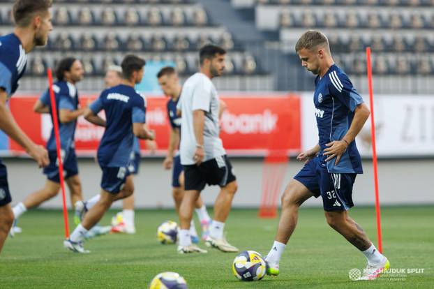 FOTO Hajdukovci odradili zadnji trening prije Zire. Maksimalan fokus, Hrgović čak stao i na gol