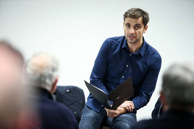 FOTO Nekada je osvajao srca gledateljica, a evo kako sad izgleda šarmantni Kurbaša