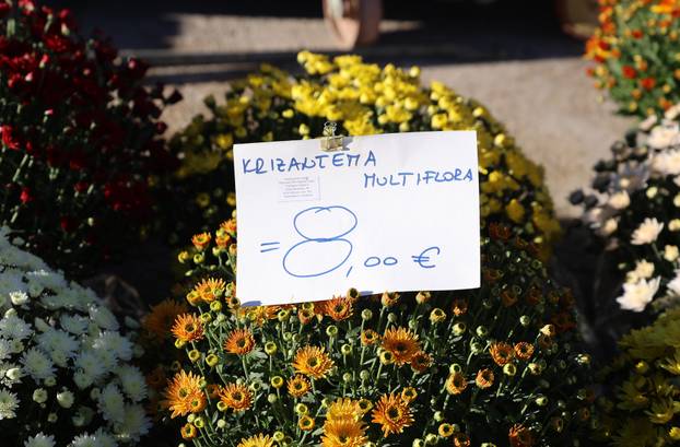Šibenik: Uo?i nadolaze?ih blagdana pove?ana ponuda cvije?a i cvjetnih aranžmana