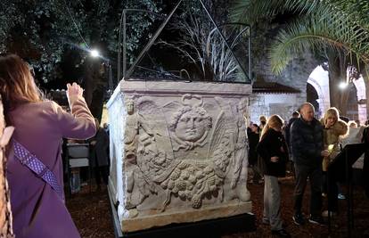 Meduzin pogled težak 36 tona: Otvorili izložbu artefakata u splitskom Arheološkom muzeju