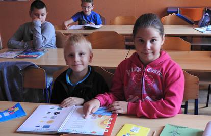 U Zagrebu je gužva u školama, kod Bjelovara klupe poluprazne