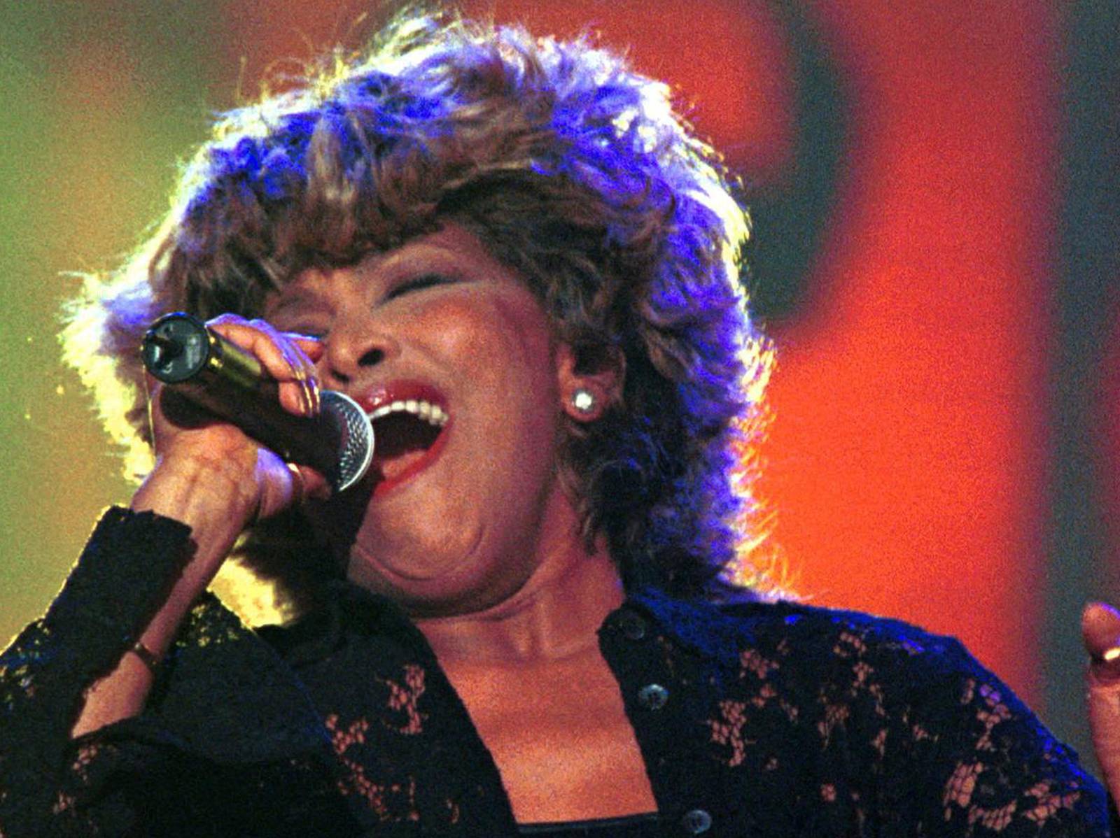 FILE PHOTO: Tina Turner performs a song during the German record awards "Echo" in Hamburg