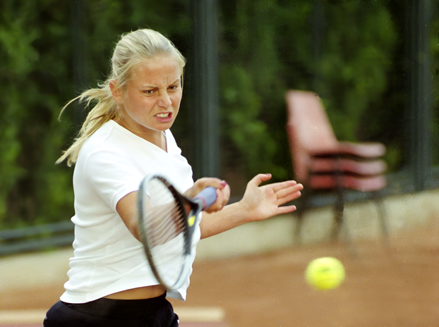 FOTO Jelenu je zlostavljao otac, dobivala je i vraćala kilograme: 'Brutalno me tukao šakama'