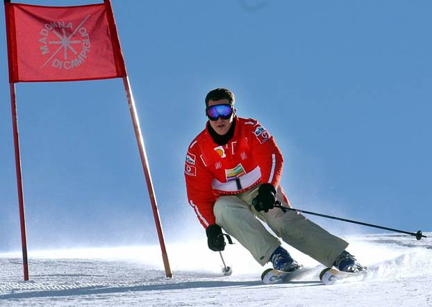 Michael Schumacher goes skiing