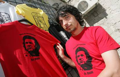 Kerumomanija u Splitu: Svi bi htjeli Che Kerum majice