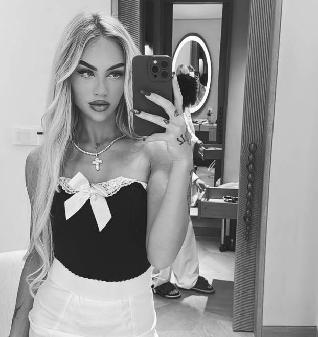 FOTO Slavlje Švicarki pratila je s klupe, a kada je izašla na teren proslaviti - gledali su samo nju