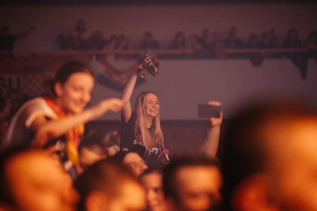 Thompson drugu večer zaredom napunio riječku Dvoranu mladosti: Pogledajte atmosferu