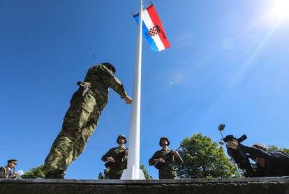 Obilježavanje Dana oružanih snaga na jezeru Jarun