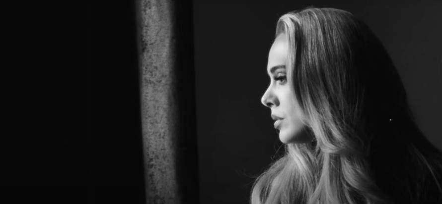 Adele objavila singl nakon šest godina, emotivna pjesma 'Easy on me' najslušanija je na svijetu
