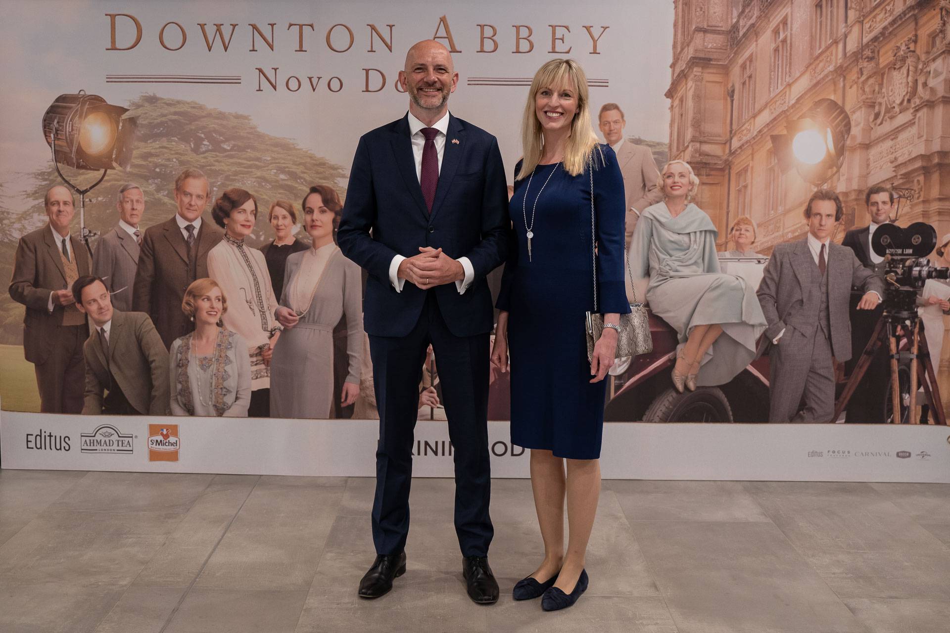Poznati na premijeri Downton Abbeyja, došli Cenov, Čeljuska i britanski veleposlanik Thomas