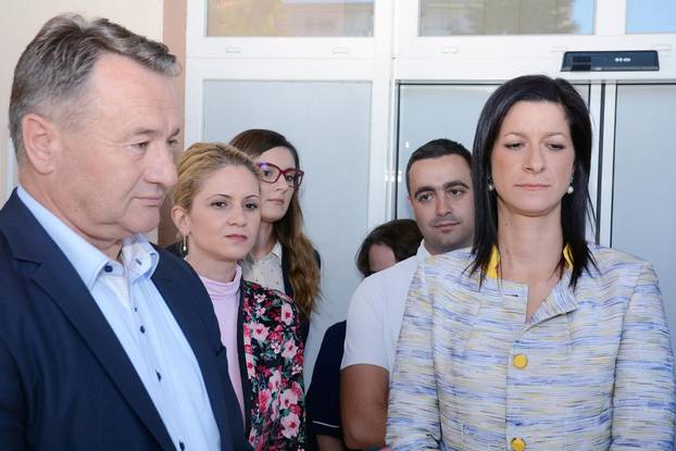 Petrinja: Župan Ivo Žinić obišao dom za starije i nemoćne u Petrinji