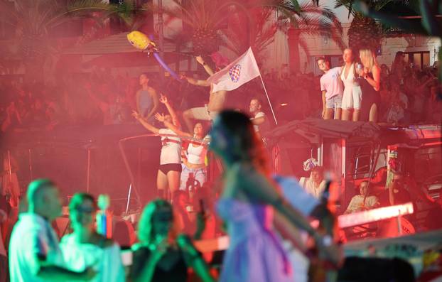 Vela Luka: Održan koncert "Trag u beskraju" posvećen Oliveru Dragojeviću