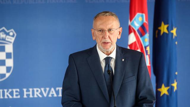 Zagreb: Davor Božinović obratio se medijima nakon sjednice Vlade
