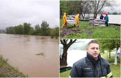 Hrvatska Kostajnica priprema se za poplavu, rijeka Una raste