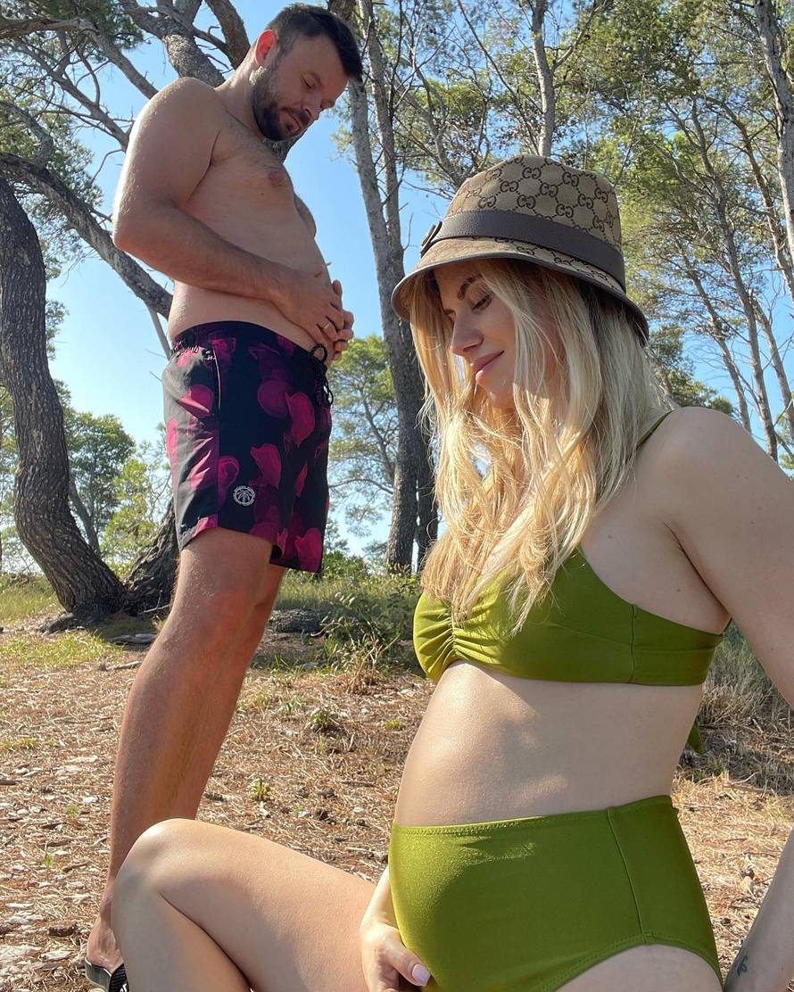 Ecija i Goran upoznali su se na teniskom turniru: On ju zaručio u dvorcu, a sad su dobili sinčića