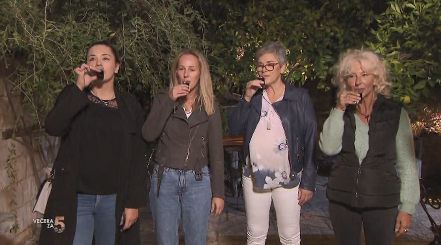 'Servirao šuplje škampe, tvrde lignje': Gosti kritizirali večeru