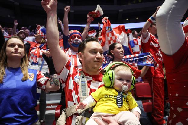 Malmo: Navijači na tribinama prije utakmice Hrvatske protiv Slovenije u drugom krugu EHF Europskog prvenstva