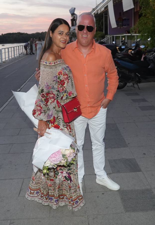 Beograd: Aleksandra Prijović i Filip Živojinović organiziraju proslavu krštenja i prvog rođendana kćeri Arije