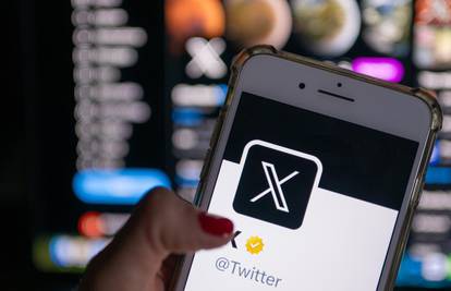 Promjena kojom žele do novca: Twitter će dopustiti političke oglase uoči američkih izbora