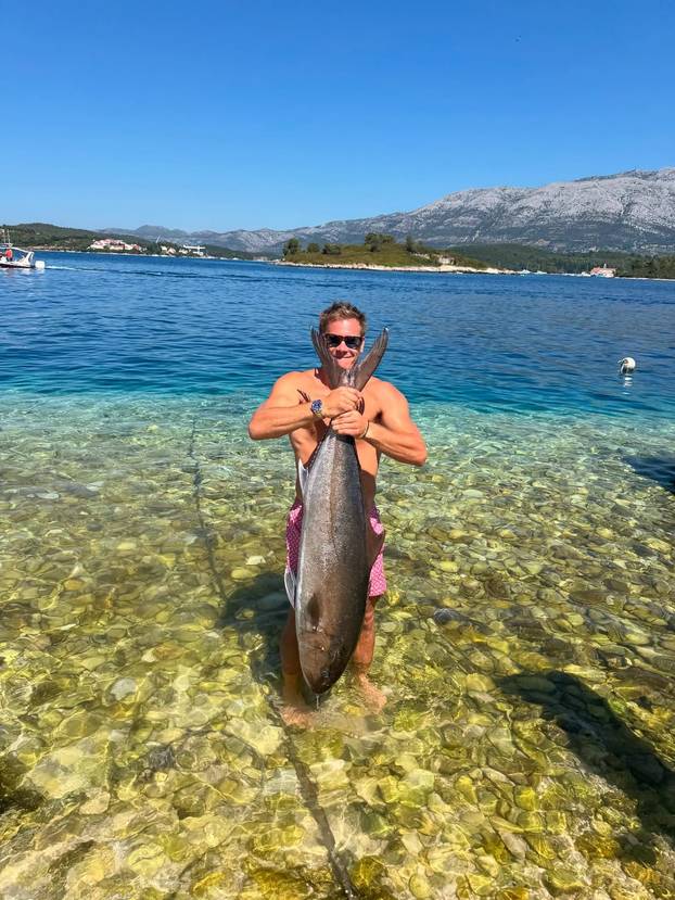 FOTO Emotivno ljeto za Zubčića, Rodeš ulovio ribu... Evo kako hrvatski skijaši pune baterije