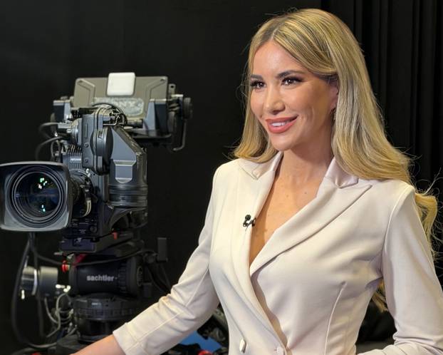 FOTO Valentina Miletić objavila fotke u elegantnim kreacijama: Pogledajte njena modna izdanja