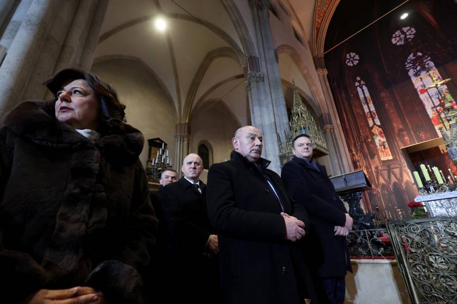 Zagreb: Misa polnoćka nakon pet godina slavi se u katedrali