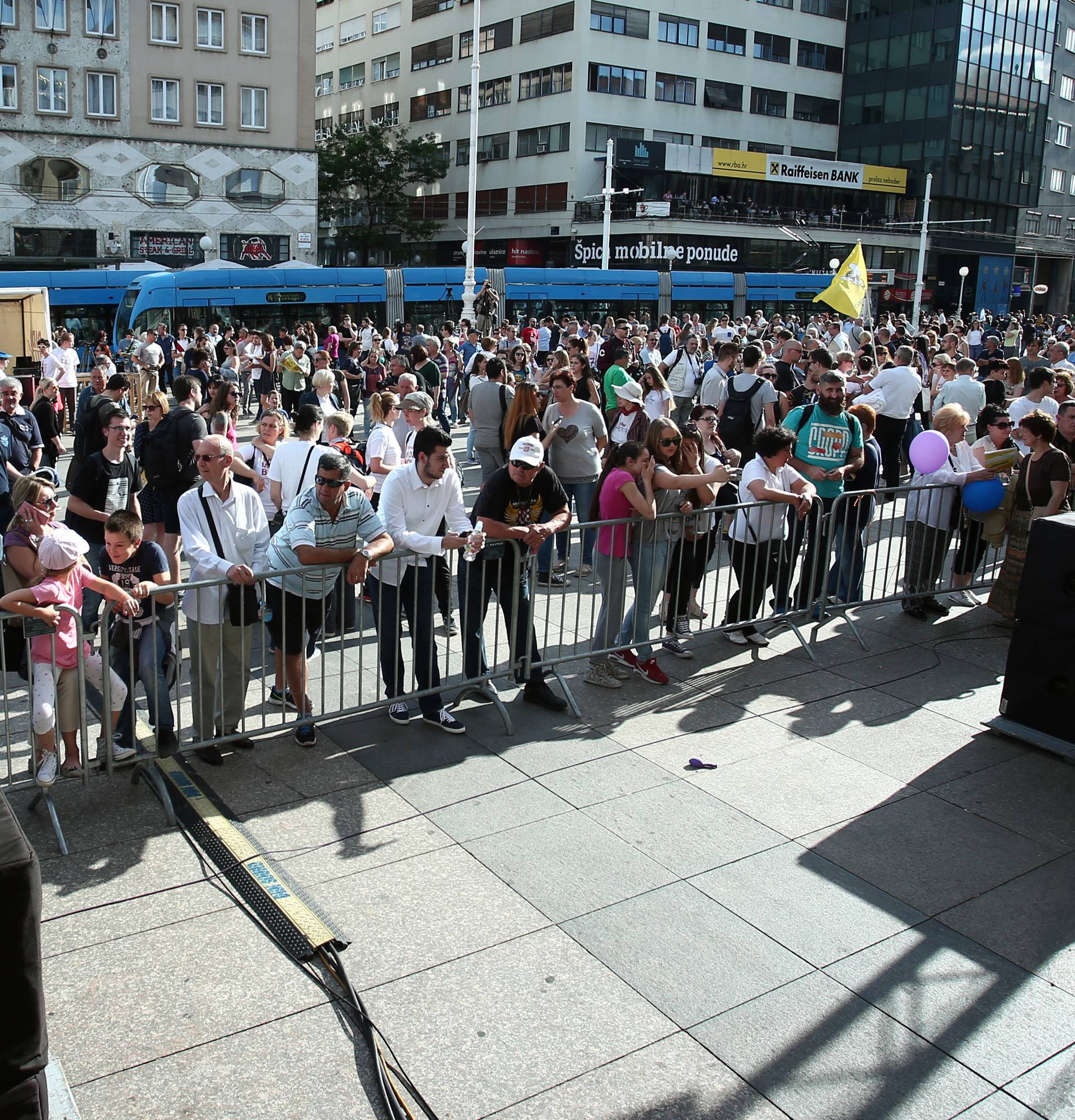 50.000 ljudi podržalo reformu: Obrazovanje je naša budućnost