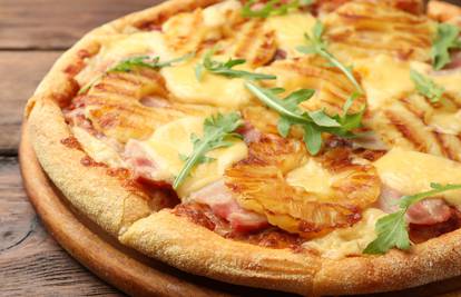 ANKETA Danas je dan pizze, riješite veliku dilemu - ima li na njoj mjesta za ananas ili ne?