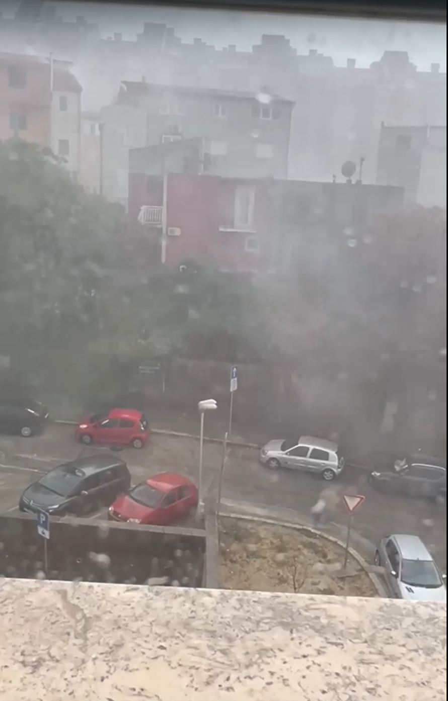 FOTO UŽASA Oluja  je poharala Split: 'Ovo je kao armagedon!'