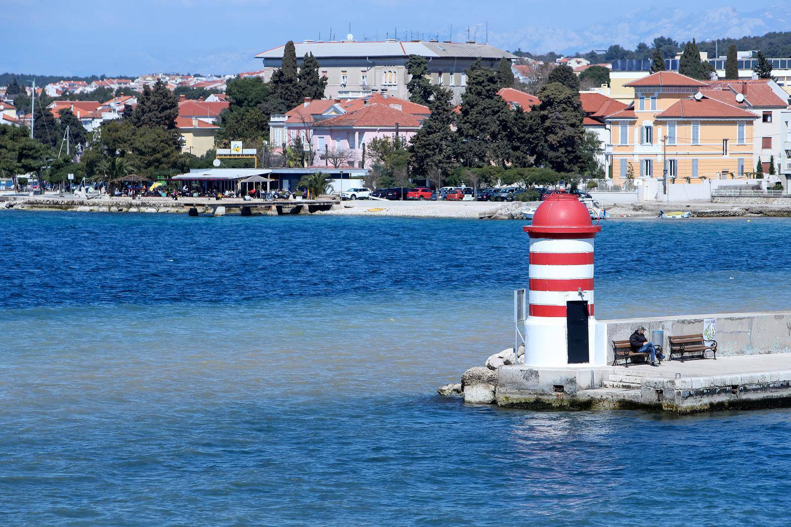 Zadar: Zbog izgradnje hotela zamućeno je more, građani su zabrinuti