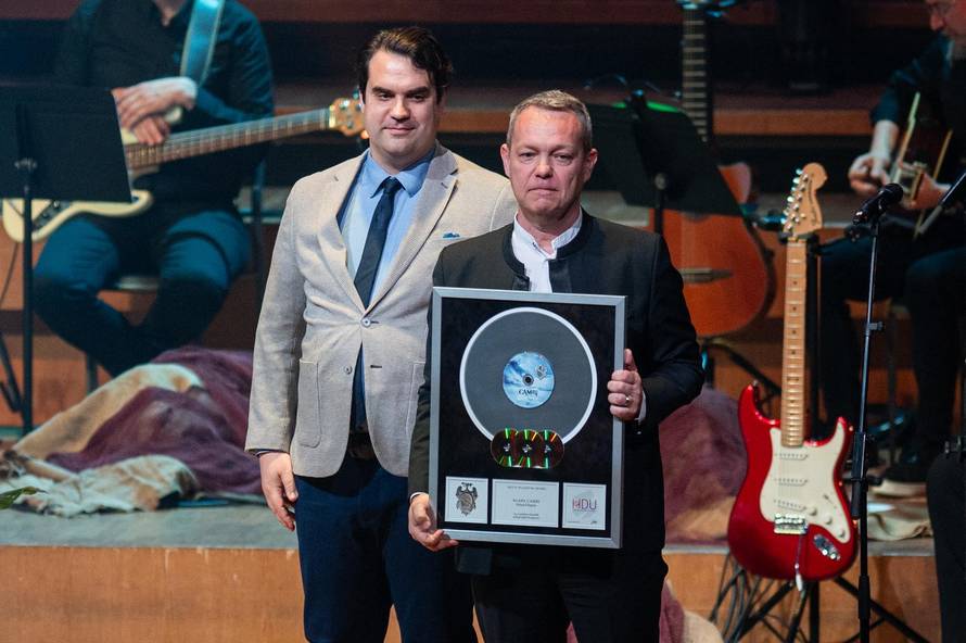 Zagreb: 40 godina klape Cambi