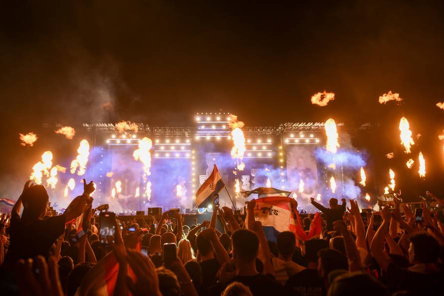 Veliki koncert Marka Perkovića Thompsona u Sinju