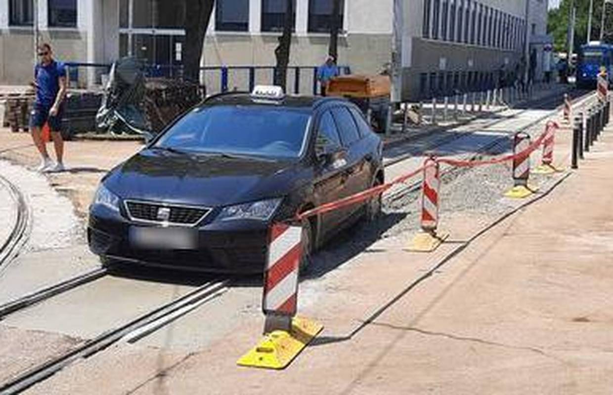 Taksi zapeo u Zagrebu: 'Svježi beton se stvrdnuo, on više nije ni mrdnuo. Baš se jako mučio'