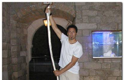 Kod Dubrovnika ulovili zmiju dugačku 2,8 metara
