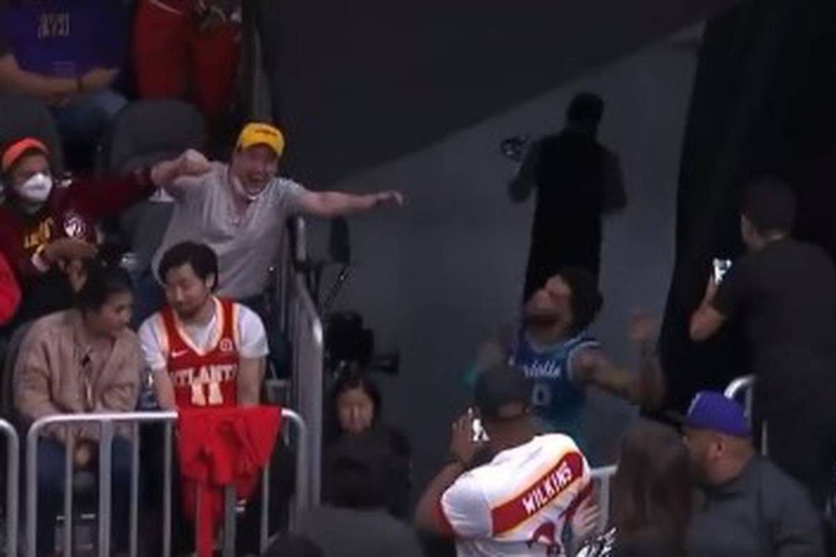 VIDEO NBA zvijezda pogodila navijačicu štitnikom za zube!