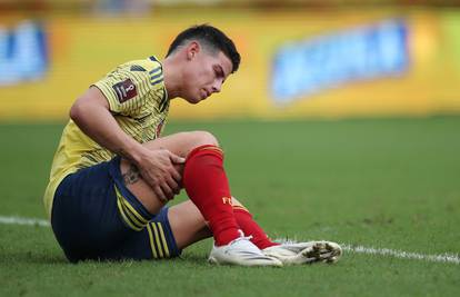 Primili šest golova od Ekvadora, James se potukao sa suigračem