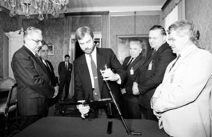 Bio je Tuđmanov bodyguard: 'Štitili smo ga i bombama! A uvijek sam skrivao dva pištolja'