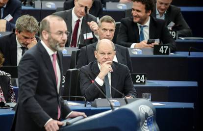 Eurozastupnici kritizirali Olafa Scholza zbog Ukrajine: Reagirali su prekasno na rat u toj zemlji