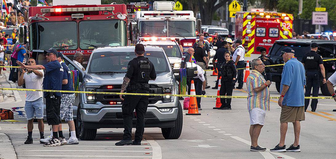 US-NEWS-PRIDE-PARADE-TRUCK-3-FL