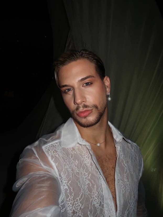 FOTO Influencer Marco Cuccurin  u prozirnoj košulji oduševio pratitelje: 'Za čarobnu večer'