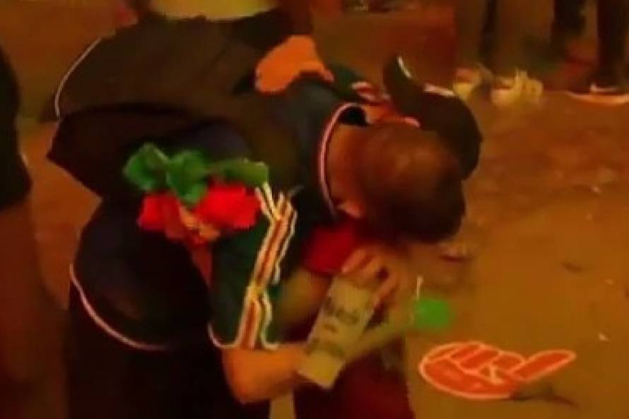 Portugalski dječak zaustavio je suze Francuzu i ganuo svijet...