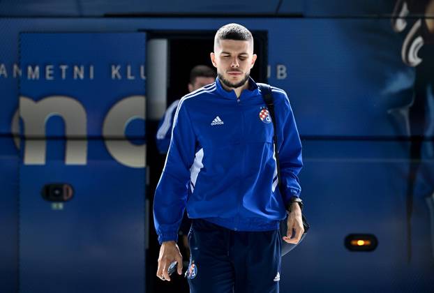 Zagreb: Odlazak igrača GNK Dinamo na uzvratnu utakmicu protiv Sparte