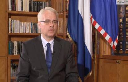 Josipović: Susret s Nikolićem ne vidim u bliskoj budućnosti 