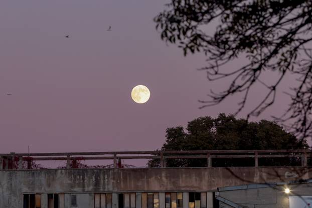 Zadar: Puni mjesec nad Zadrom
