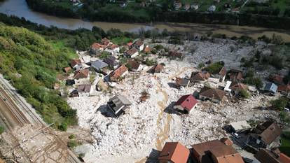 FOTO Pogledajte apokaliptične prizore iz Jablanice, sve pliva