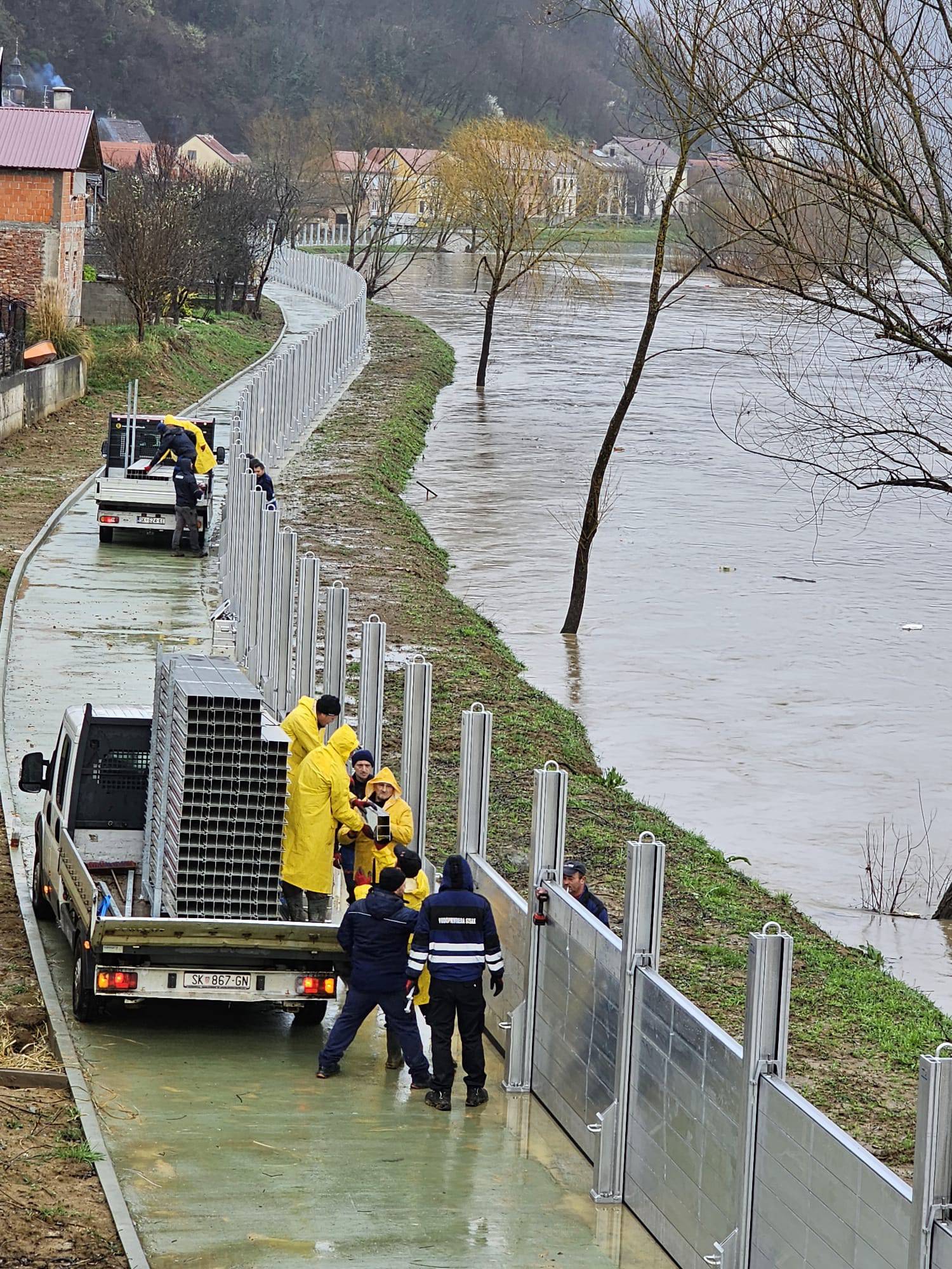 VIDEO Raste Una u Hrvatskoj Kostajnici: Prvi put će testirati novi sustav obrane od poplava