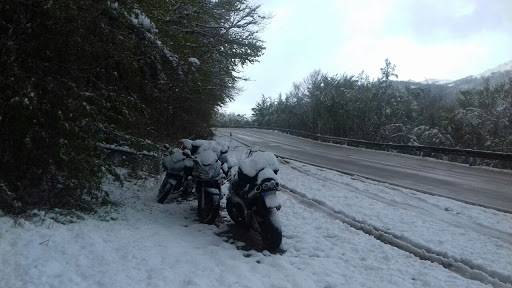 Vratila se zima: Na Zavižanu 40 cm snijega, pao i u Zagrebu