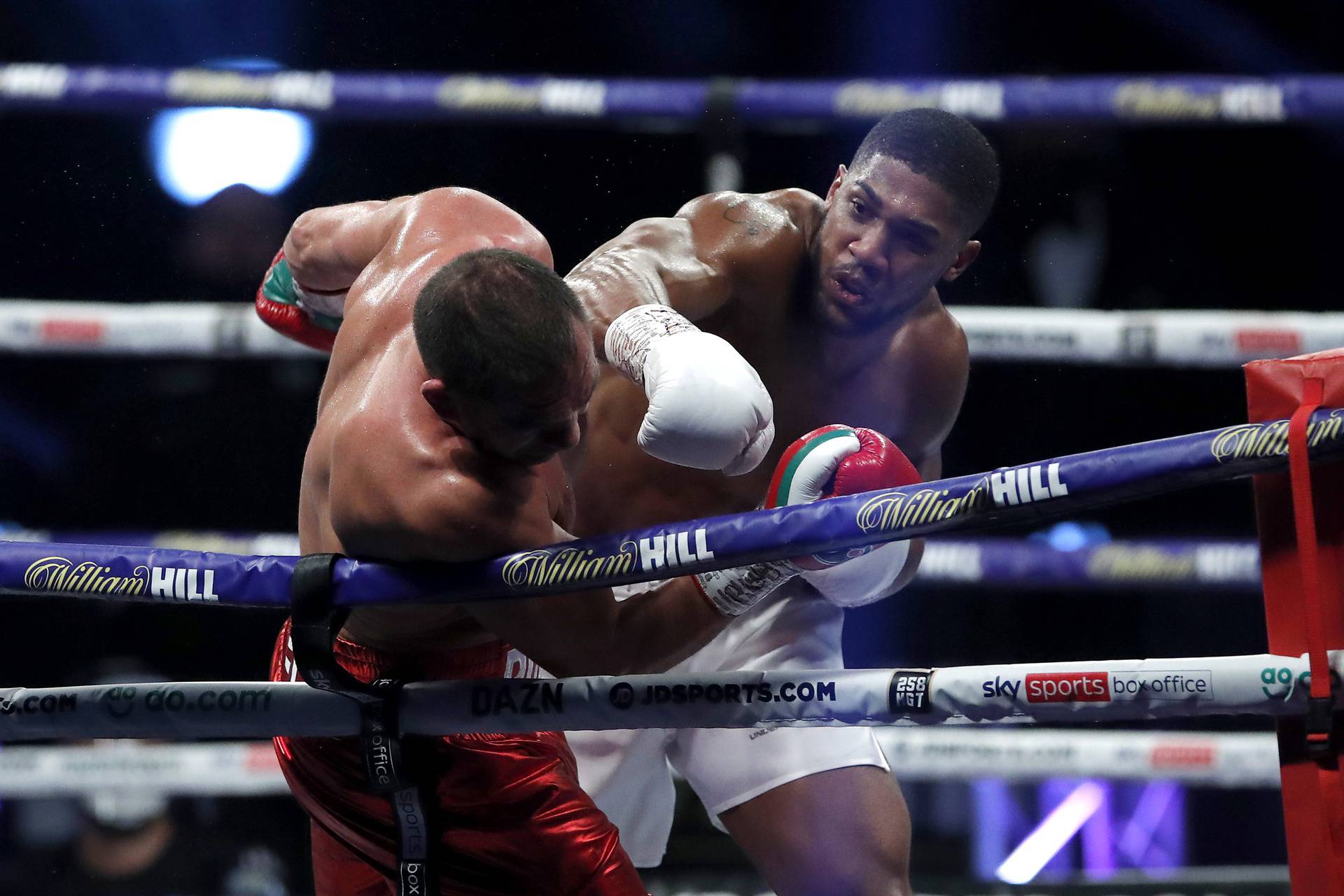 Heavyweight World Title Fight - Anthony Joshua v Kubrat Pulev