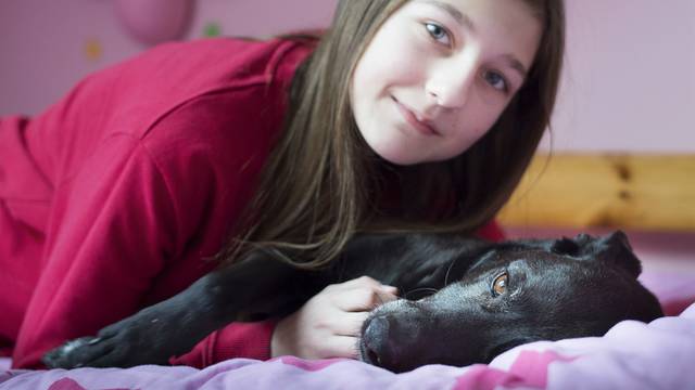 Ema (12) spasila je kujicu Kalu od umiranja i tuge u Dumovcu